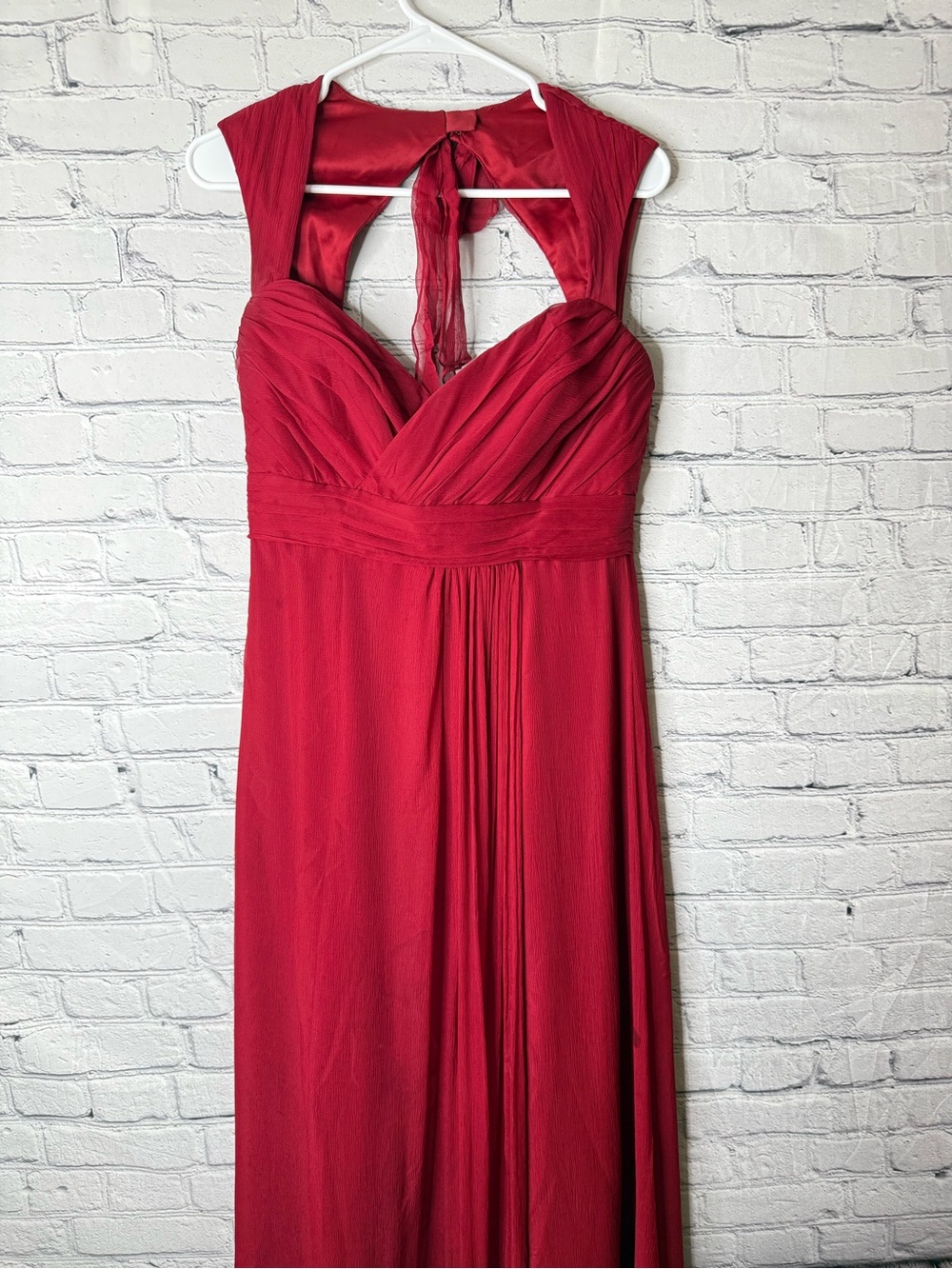 Amsale Elegant Red Halter Maxi Dress - Classic Evening Style size 10